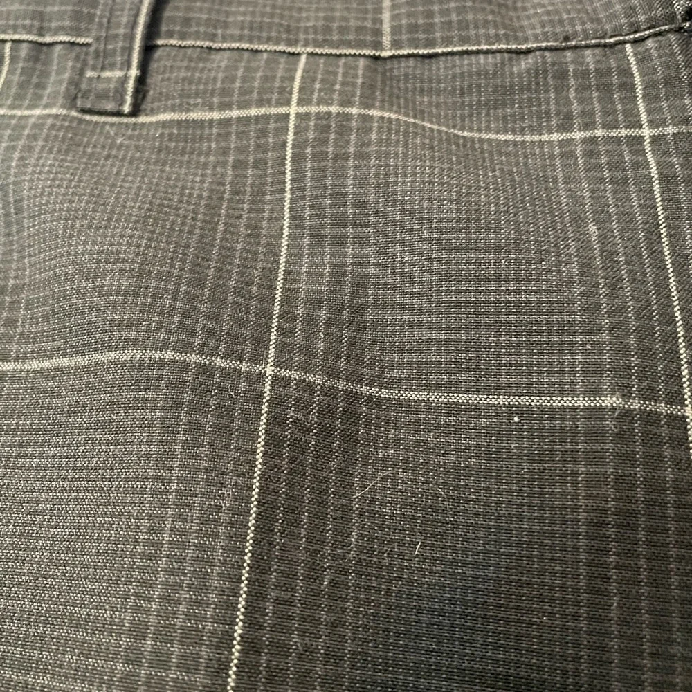 Burnside Men’s size 34 Shorts Black pinstriped cotton blend dress‎ shorts golf